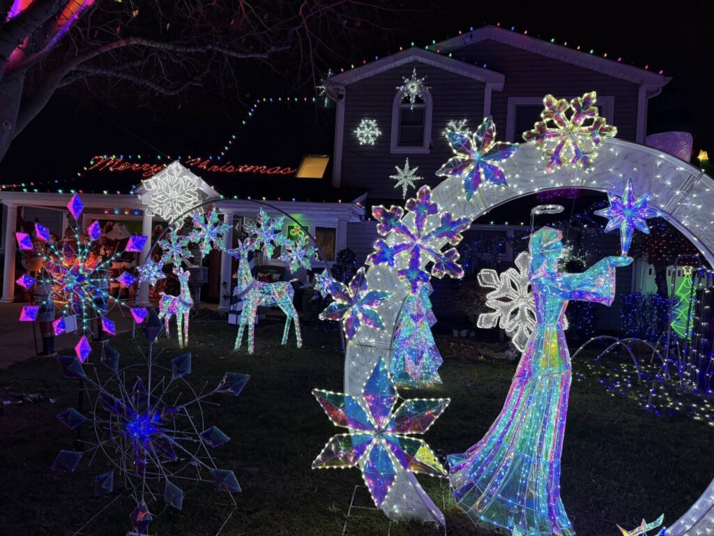 39 Serpentine Ln. - Levittown
