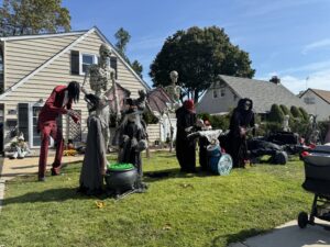 Halloween display at 2415 6th St, East Meadow