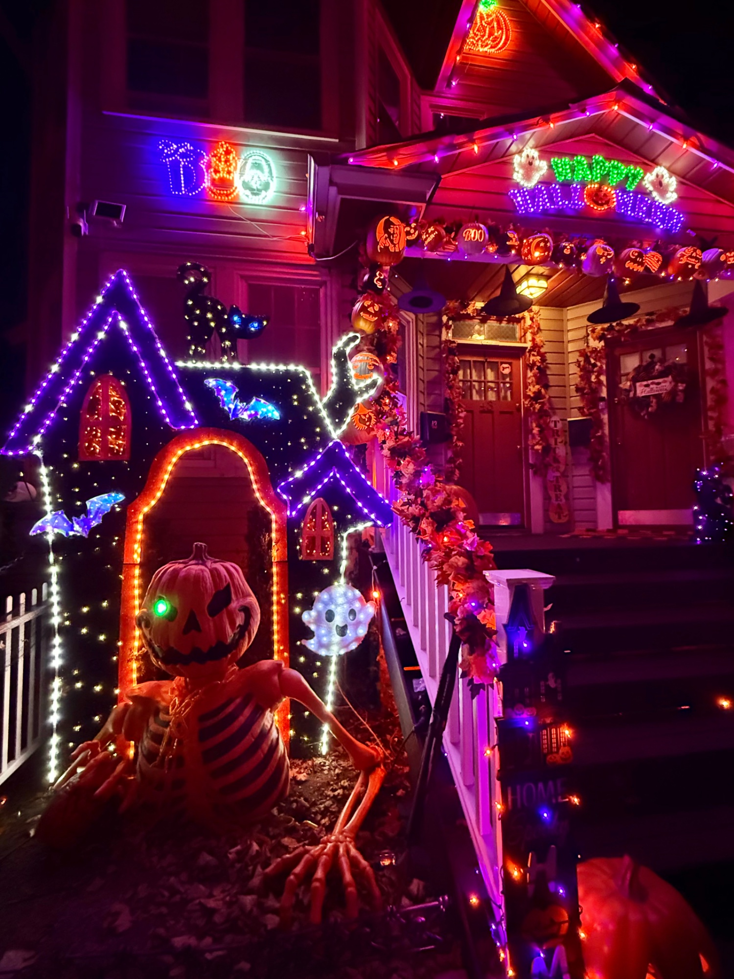 Halloween display at 171 Udall Road, West Islip
