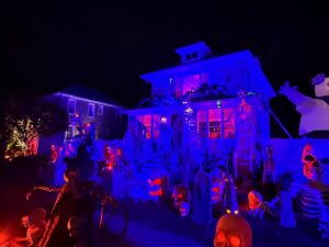 Halloween display at 3186 Wilmarth Place, Wantagh