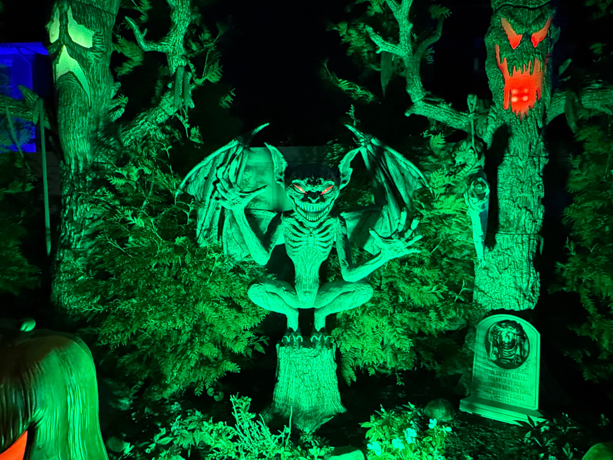Halloween display at 3186 Wilmarth Place, Wantagh